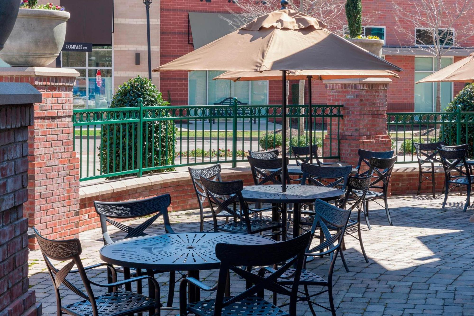 Отель Courtyard By Marriott Franklin Cool Springs Экстерьер фото