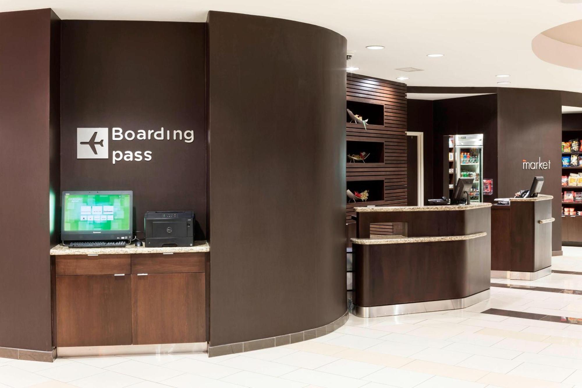 Отель Courtyard By Marriott Franklin Cool Springs Экстерьер фото