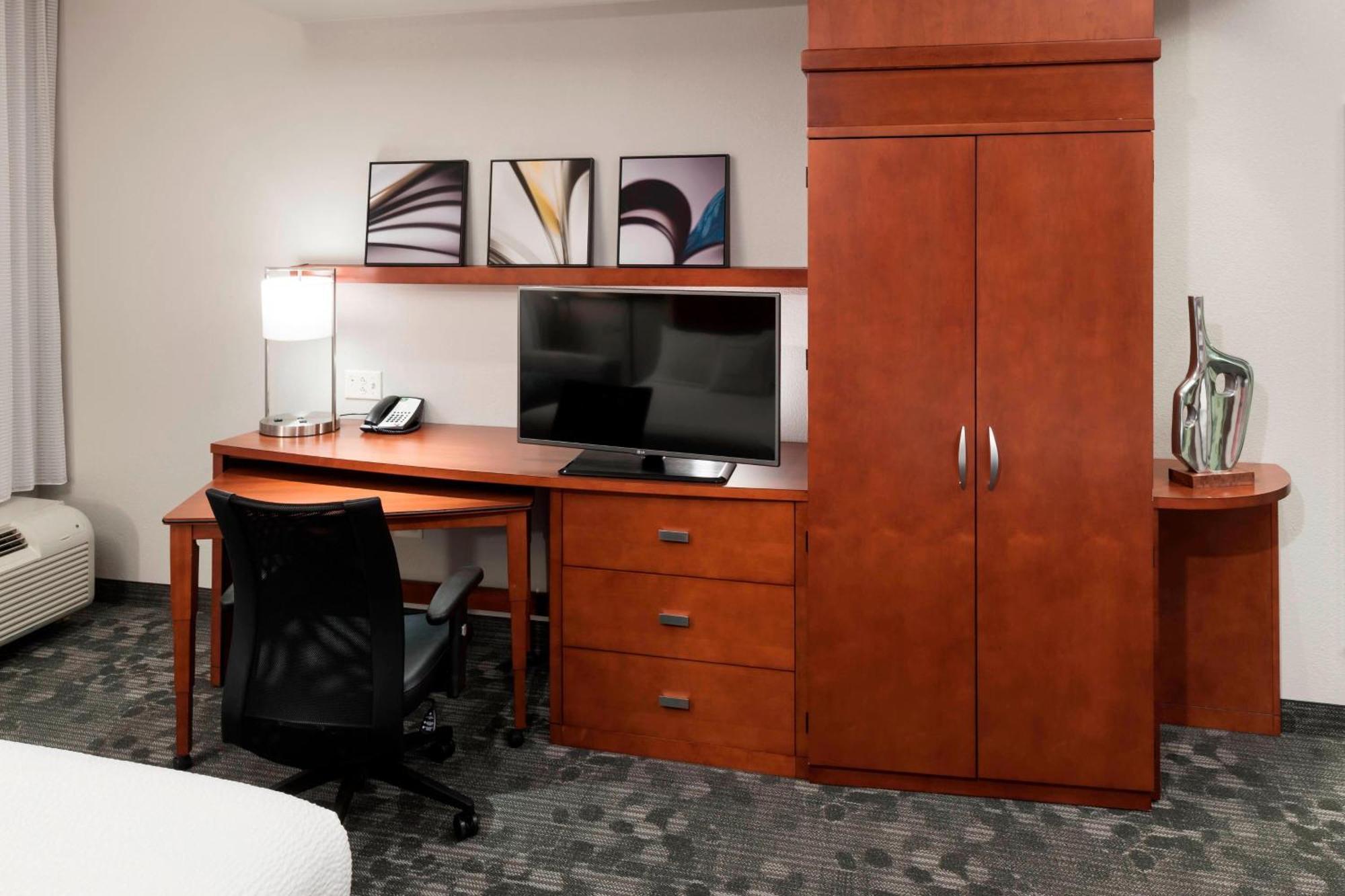 Отель Courtyard By Marriott Franklin Cool Springs Экстерьер фото