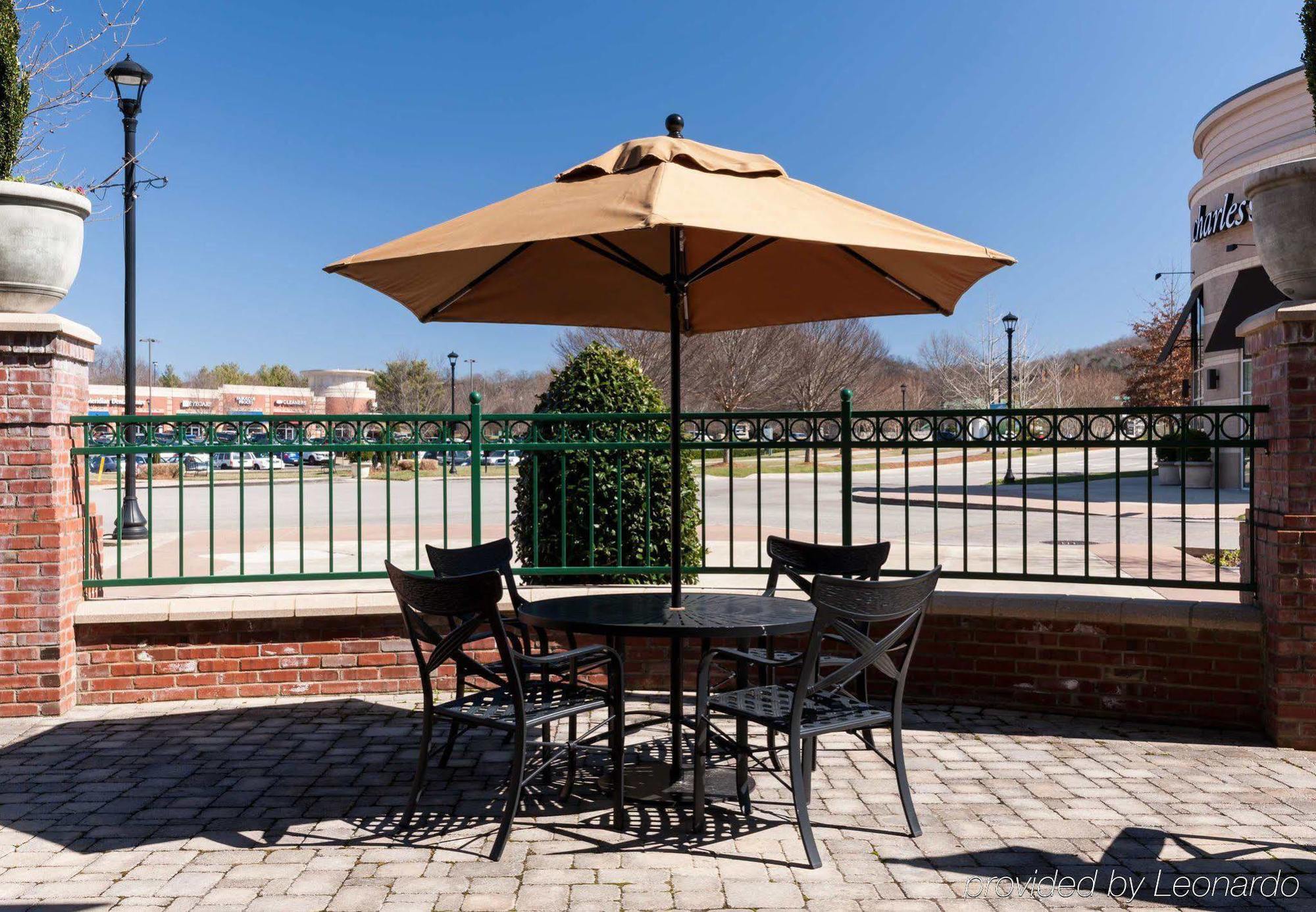 Отель Courtyard By Marriott Franklin Cool Springs Экстерьер фото